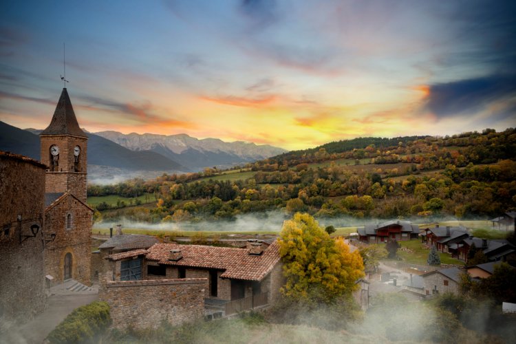 L’àrea de turisme del Consell Comarcal de la Cerdanya, en el marc del projecte PECT PO FEDER Catalunya 2014-2020 Costa Brava Pirineu de Girona: Natura, cultura i intel·ligència en xarxa: renova les cartelleres informatives de 69 edificis religiosos  i crea nous recursos digitals adaptats a tots els públics.