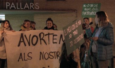 CONCENTRACIÓ A FAVOR DE L’AVORTAMENT QUIRÚRGIC A LLEIDA