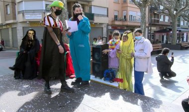 UNA QUARANTENA D’INFANTS PARTICIPEN A LA PASSAREL·LA DE DISFRESSES DE TREMP