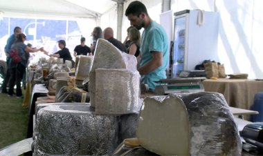 24 FORMATGERIES D’ARREU DE CATALUNYA S’HAN APLEGAT A LA 10a FIRA DE FORMATGES DE SORT