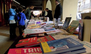 LA SEU D’URGELL TRASLLADA SANT JORDI AL CARRER MAJOR PER LA PLUJA