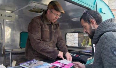 L'iQUIOSC EN RUTA ARRIBA A CERDANYA PER DONAR A CONÈIXER LES REVISTES EN CATALÀ