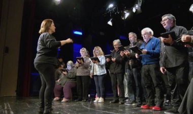 LA CORAL CERDANYA CANTA CELEBRA EL SEU 30è ANIVERSARI