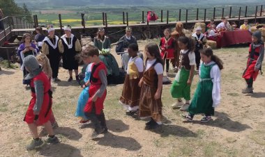 LLÍVIA CELEBRA AMB ÈXIT LA 8a FESTA DEL CASTELL