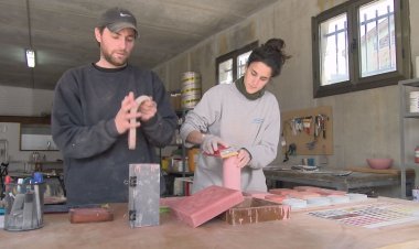 UNA EMPRESA DE BELLVER CREA OBJECTES DECORATIUS AMB FORMIGÓ