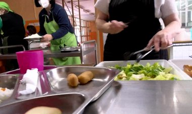 DILLUNS OBRA EL TERMINI PER DEMANAR AJUDES DE MENJADOR ESCOLAR