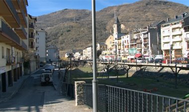 LES OBRES DEL PARC DEL RIUET DE SORT ES PREVEU QUE ACABIN A FINALS DE JUNY