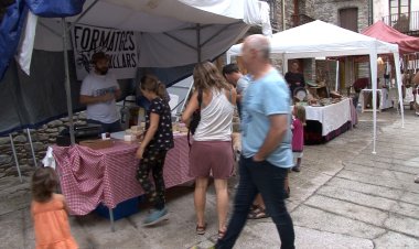 ESCALÓ HA RECUPERAT LA FIRA DEL FORMATGE I L’ARTESANIA