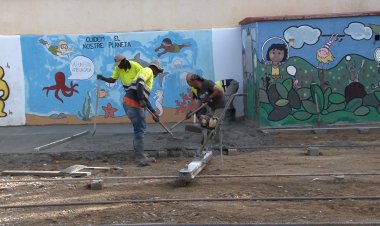 MILLORES AL PATI DE L’ESCOLA VALLDEFLORS PER COMENÇAR EL NOU CURS