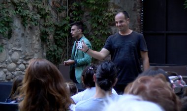 EL PATI DE LA BIBLIOTECA DE SANT AGUSTÍ S’EMPLENA DE MÀGIA