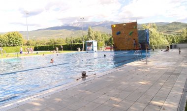 TORNA A OBRIR LA PISCINA DE LA SEU DESPRÉS D'ACTES INCÍVICS DURANT LA NIT