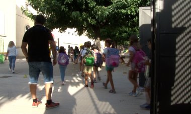 PLE A LES ACTIVITATS LÚDIQUES QUE COMPLEMENTEN LA JORNADA ESCOLAR