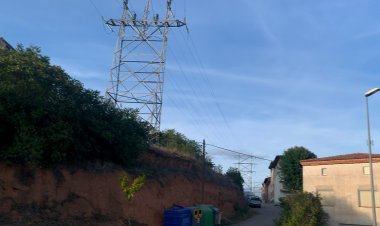 EL PSC DEMANA SOTERRAR LÍNIES MAT A NUCLIS URBANS COM EL DE TREMP