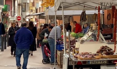 LA SEIXANTENA DE PARADES DEL MERCAT DE LA SEU D’URGELL TORNEN AL CENTRE HISTÒRIC