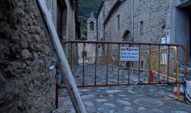 ARSÈGUEL MILLORA EL FERM AMB EMPEDRAT I PROJECTA UN NOU MIRADOR