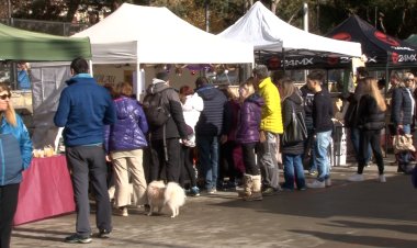 EL MERCAT DE NADAL D’ESTERRI D’ÀNEU POTENCIA ELS PRODUCTORS LOCALS AMB UN ESPAI DE TAST