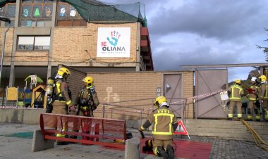 EL FUM HA ESTAT EL PROTAGONISTA D’UN SIMULACRE D’INCENDI A L’INSTITUT ESCOLA D’OLIANA