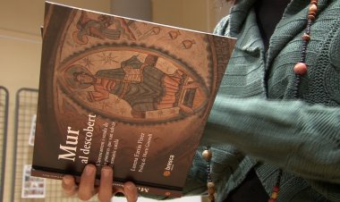 MUR AL DESCOBERT, UN LLIBRE SOBRE L’ARRENCAMENT DE LES PINTURES ROMÀNIQUES