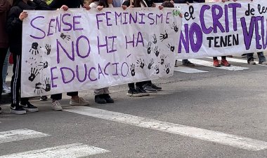 L’INS DE LA POBLA DE SEGUR ORGANITZA UNA MANIFESTACIÓ AMB MOTIU DEL 8-M