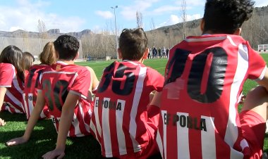 LA POBLA DE SEGUR INAUGURA AMB UNA FESTA D’ESPERAT CAMP DE FUTBOL