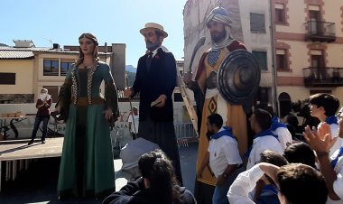 LA COLLA GEGANTERA D’ORGANÀ I ‘LO QUIMET’ ES PRESENTEN EN PÚBLIC