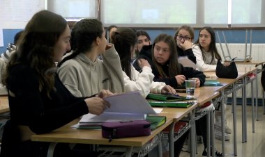 UNA QUARANTENA DE JOVES PARTICIPEN AL DISSABTE MATEMÀTIC TRANSFRONTERER DELS PIRINEUS