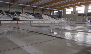 PUIGCERDÀ APROFITA EL TANCAMENT DE LA PISTA DE GEL PER SUBSTITUIR LA TANCA