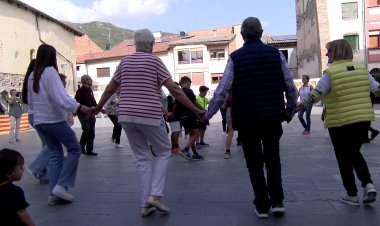 EL MÓN SARDANISTA DE L’ALT URGELL CELEBRA A ORGANYÀ LA CATORZENA DIADA