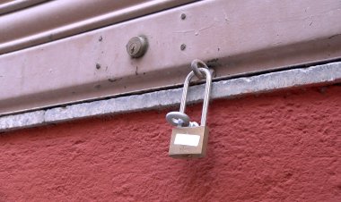 EL CENS DE LOCALS BUITS AL CARRER CANONGES S’ACTUALITZA PER FACILITAR-NE EL LLOGUER