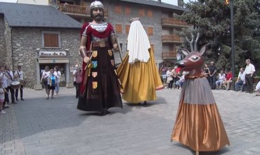 EL POBLE D'ALP JA ESTÀ IMMERS EN LA FESTA MAJOR DE SANT PERE