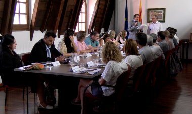 JOSEFINA LLADÓS ÉS LA PRESIDENTA DEL CCAU AMB UN GOVERN EN MINORIA DE JUNTS