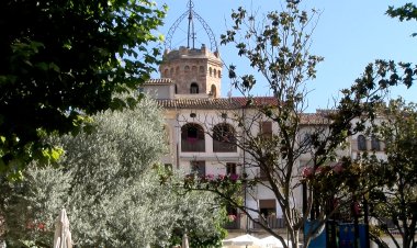 TREMP SUSPÈN LES LLICÈNCIES D’HABITATGE D’ÚS TURÍSTIC DURANT UN ANY