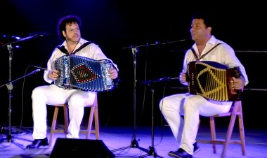 MÉS DE 20 ARTISTES PARTICIPEN A LA TROBADA AMB ELS ACORDIONISTES DEL PIRINEU A ARSÈGUEL