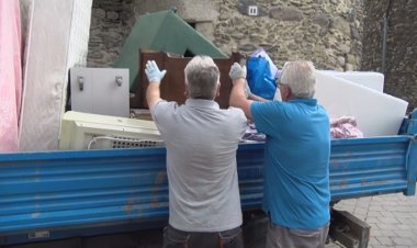 LLÍVIA POSA EN MARXA UN SERVEI DE RECOLLIDA DE VOLUMINOSOS