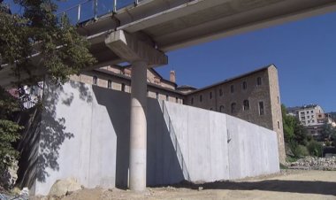 PUIGCERDÀ REFÀ EL MUR DE CONTENCIÓ DEL PATI DEL MUSEU CERDÀ