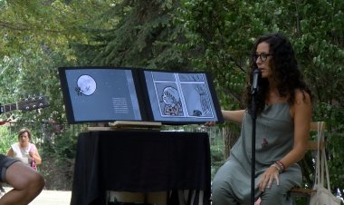 L’ESCRIPTORA EVA ROIG PORTA EL SEU LLIBRE ‘CAMÍ DE PAPALLONA’ A PUIGCERDÀ