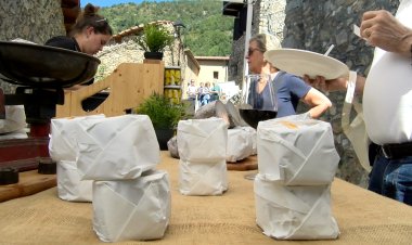 UNA QUINZENA D’ARTESANS PARTICIPARAN EN LA QUARTA EDICIÓ DE LA FIRACARCOLZE