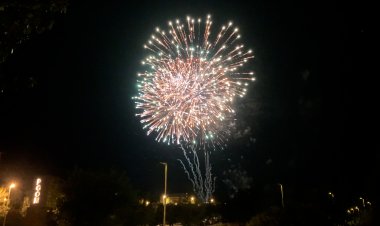 EL TRADICIONAL CASTELL DE FOCS CLOU 5 DIES DE FESTA MAJOR A TREMP