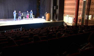 SORT REP UNA AJUDA PER MODERNITZAR EL TEATRE-CINEMA ELS TIL·LERS