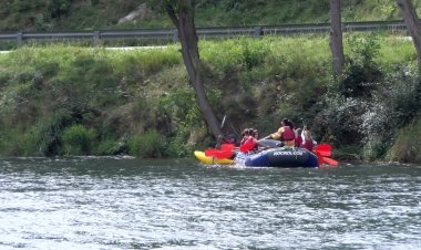 ESCOLARS DEL SOBIRÀ NETEGEN EL PANTÀ DE LA TORRASSA