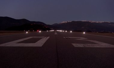 UNA AERONAU CORPORATIVA INICIA ELS VOLS NOCTURNS A L’AEROPORT D’ANDORRA – LA SEU