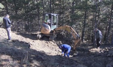CONFIRMEN L'EXISTÈNCIA DE LA MURALLA DE LLEVANT DEL RECINTE JUSSÀ DEL CASTELL DE LLÍVIA