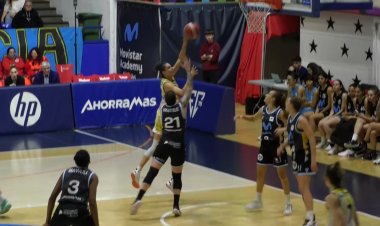 EL MOVISTAR ESTUDIANTES SENTENCIA EL PARTIT CONTRA EL CADÍ LA SEU EN EL TERCER QUART