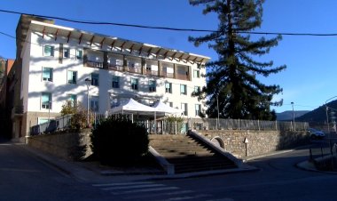 DENUNCIEN EL CAPELLÀ DE LA POBLA PER QUEDAR-SE DINERS D’UN RESIDENT