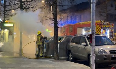 CREMA UN CONTENIDOR AL CENTRE DE LA SEU D’URGELL