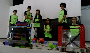 L’EQUIP DE ROBÒTICA DELS DUCKS ES PREPARA PER LA FINAL MUNDIAL ALS ESTATS UNITS