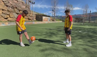 LES BESSONES DE PRULLANS QUE TRIOMFEN AMB LA PILOTA ALS PEUS