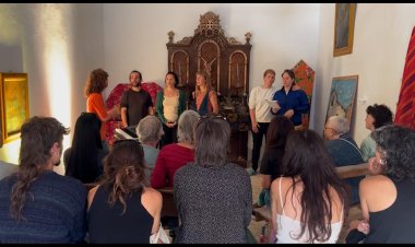 LA CORAL DE CRIA CANTO OMPLE L’ESGLÉSIA DE BRESCA