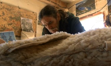 Les peces de pell dels pastors reviuen amb noves mans: Connecta Lleida Pirineus 27-05-2024