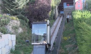 PUIGCERDÀ INVERTEIX 20.000€ EN LA MILLORA DE L'ASCENSOR INCLINAT I ESTUDIA POSAR-HI VIGILÀNCIA